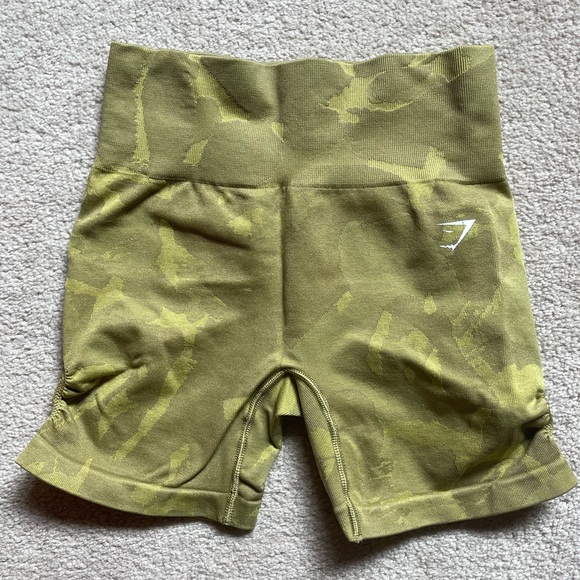 Adapt Animal Seamless Gymshark Set - Picture 3 of 3